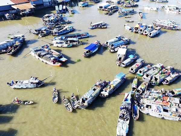 Ghé thăm chợ nổi 